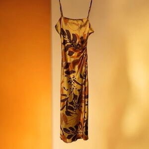 House of Harlow 1960 print Satin Slip Midi Dress Size Medium